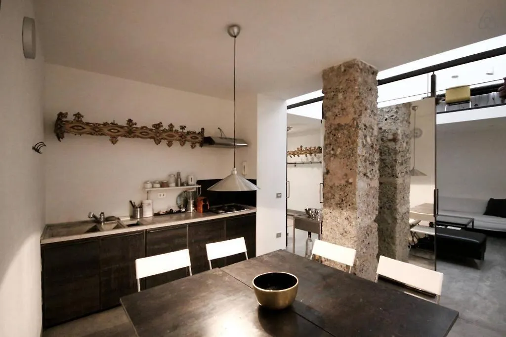 Dhomes - Loft Suite In Duomo Milan 0*,